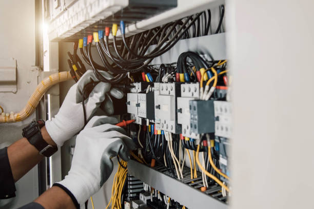 Best Licensed Electrician  in Gleed, WA